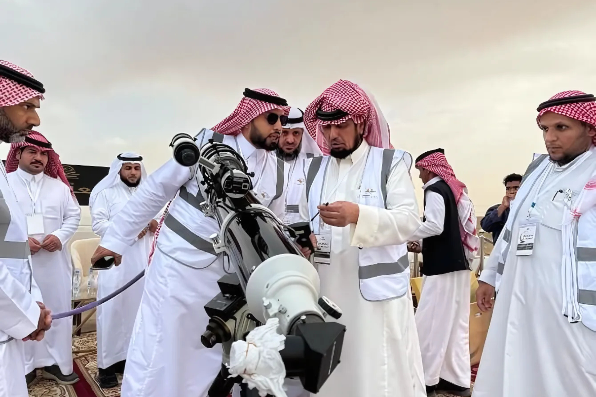 Saudi Supreme Court Urges Muslims to Sight Dhul Hijjah Crescent on Tuesday Evening