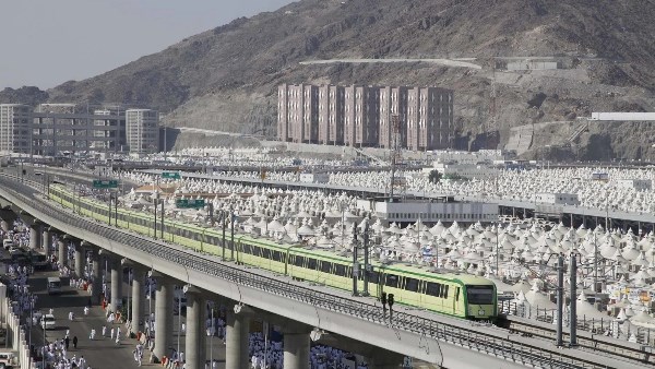 Massive Transport Plan for Hajj 2025 4,900 Train Journeys to Serve 2 Million Pilgrims in 7 Days