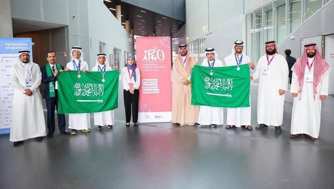 Saudi Team Wins 4 Medals at 2025 International Physics Olympiad