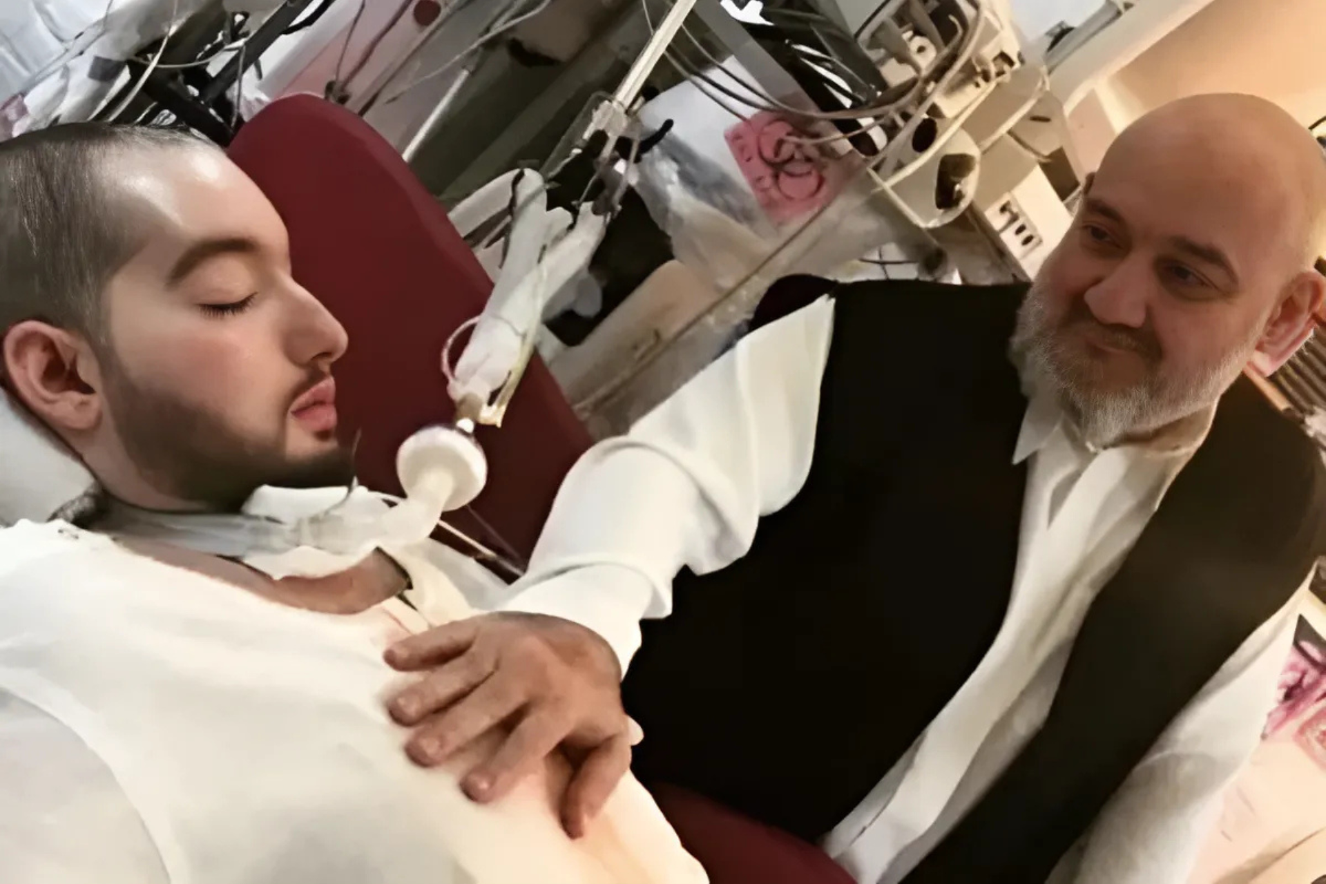 Saudi ‘Sleeping Prince’ Al Waleed Passes Away After 20 Years in Coma