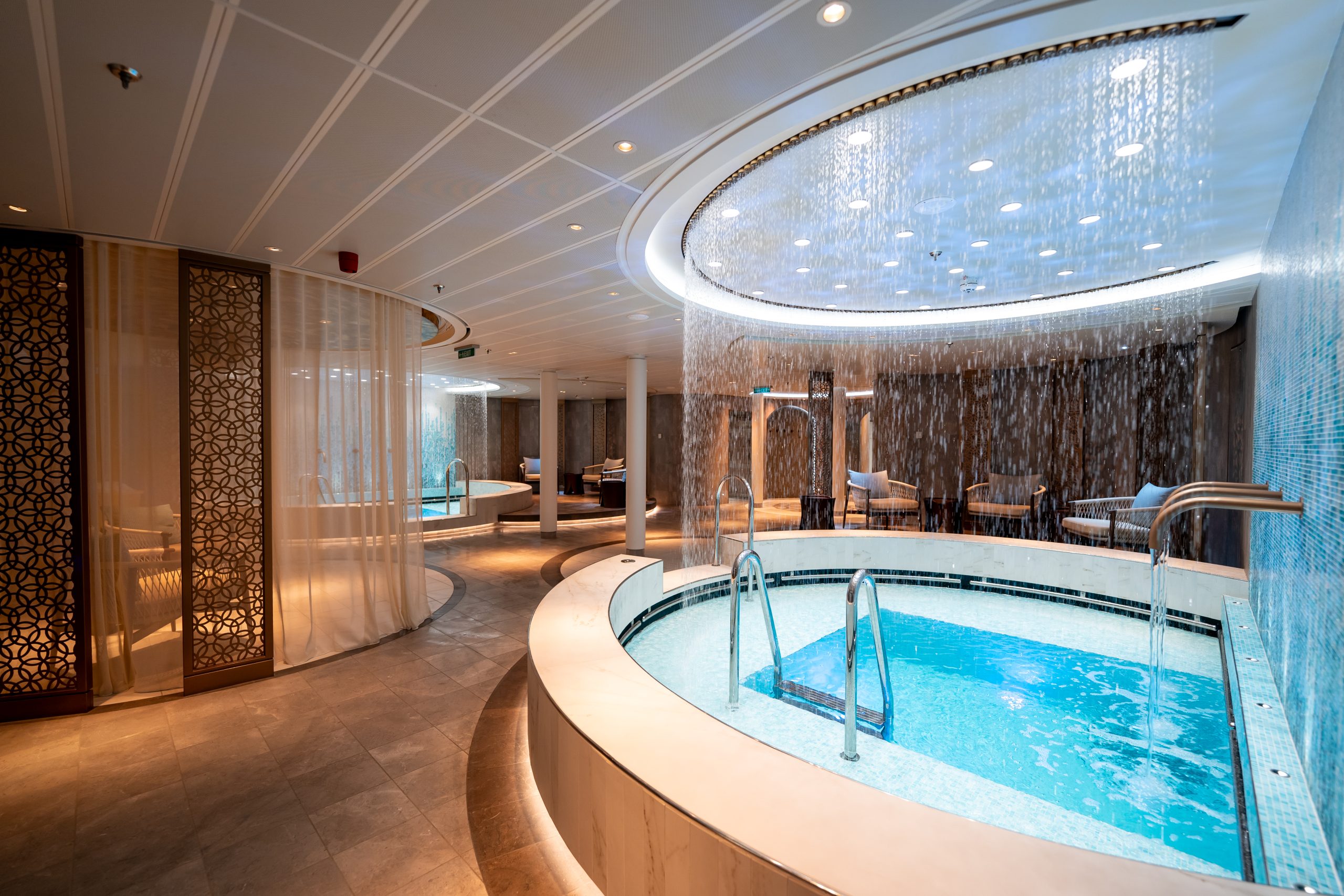 Blossom – Spa | AROYA Cruises