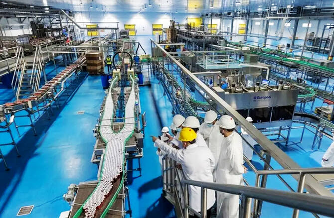 Saudi Tech Initiative to Accelerate AI Adoption in Industrial and Logistics Sectors