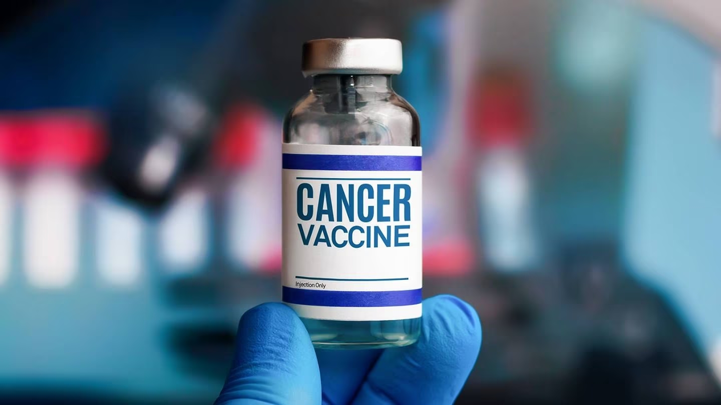 Russian Official Cancer Vaccine Treatment to Begin Within Six Weeks