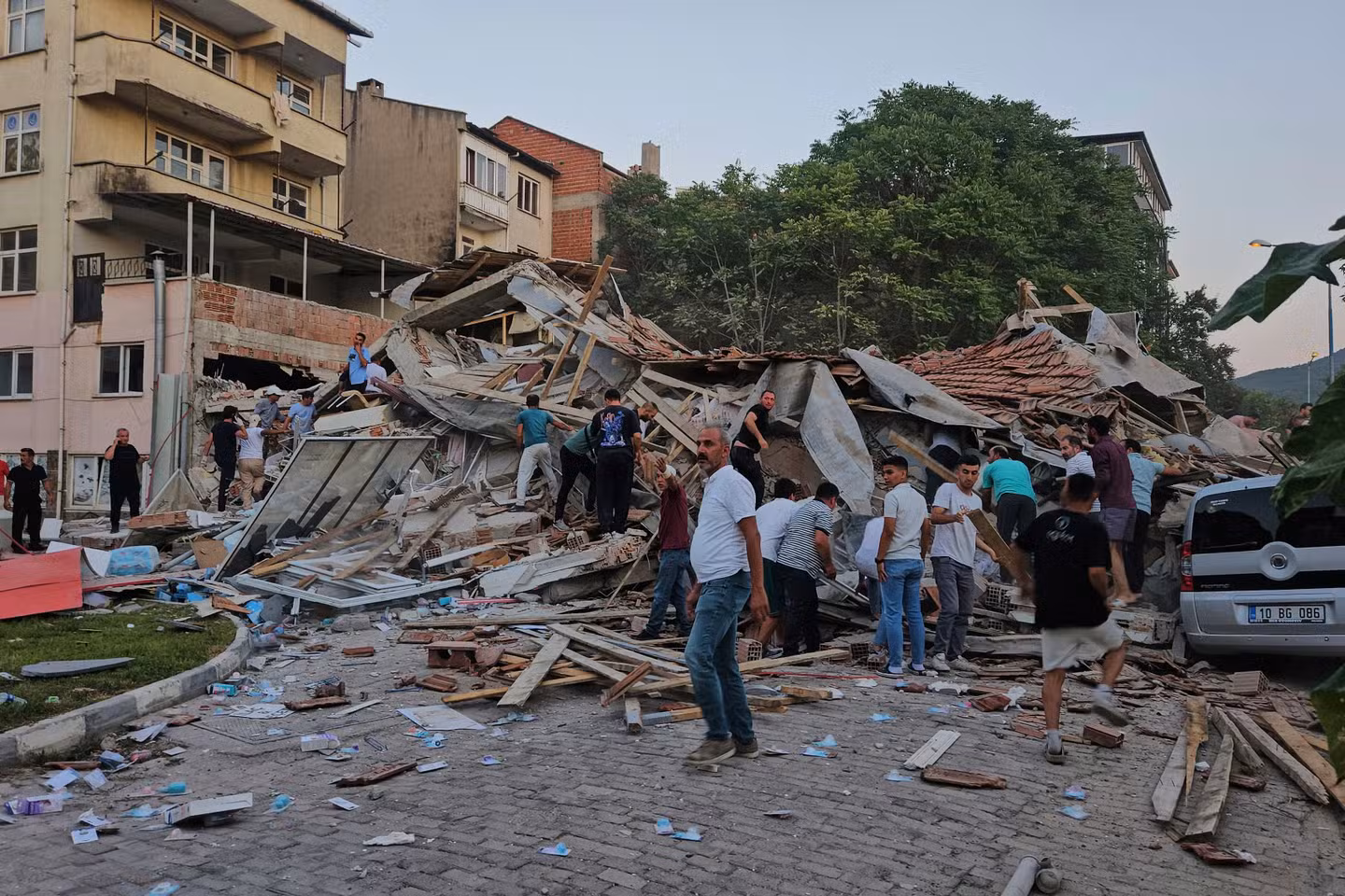 Experts Raise Alarms Over Potentially Devastating Earthquake in Turkey Following Kutahya Tremor