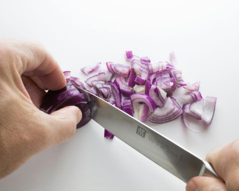 Science Finally Solves the Age-Old Mystery How to Cut Onions Without Tears