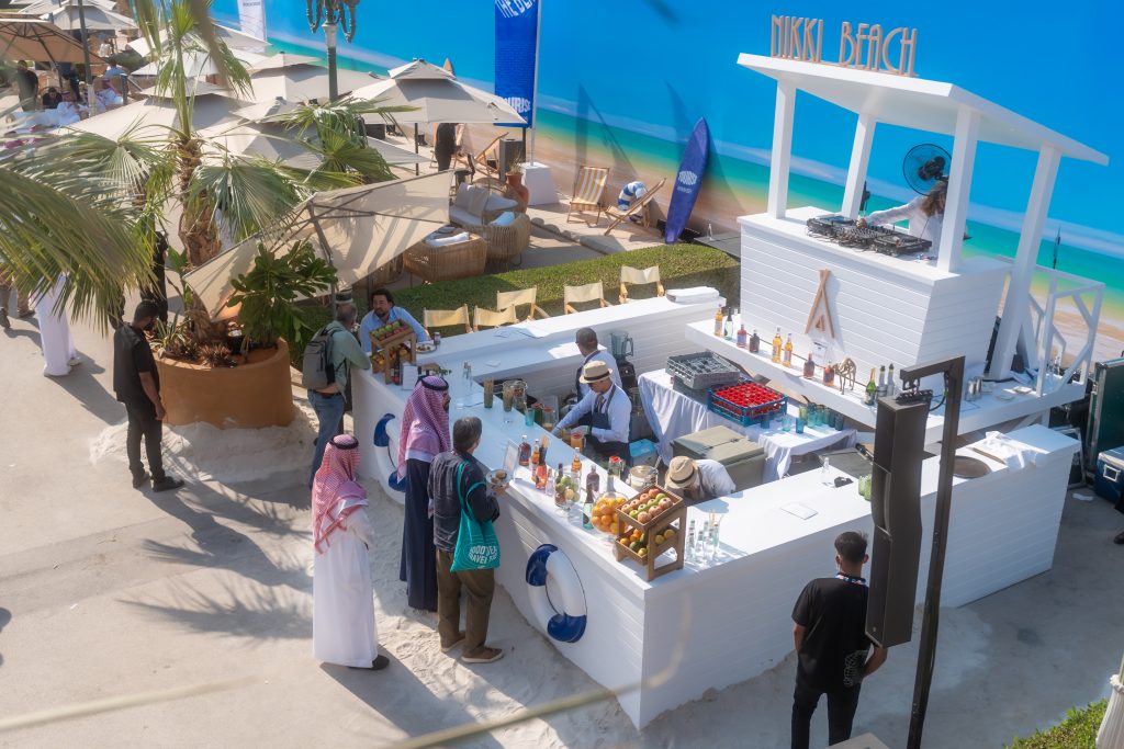 Guests Enjoy Mocktails at the Nikki Beach Po-Up at TOURISE