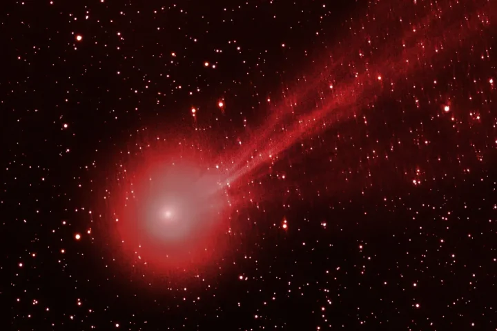 A Cosmic Mystery Strange Object Pulses in a Rhythm Resembling a Heartbeat