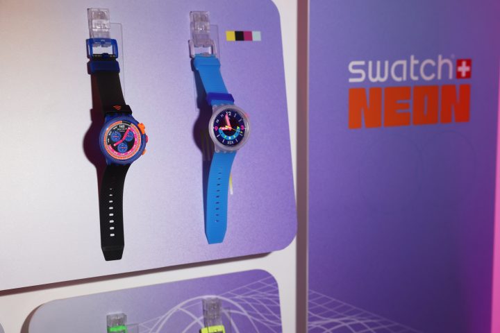 SWATCH NEON PARTY TO THE MAX • SWATCH NEON HIELO