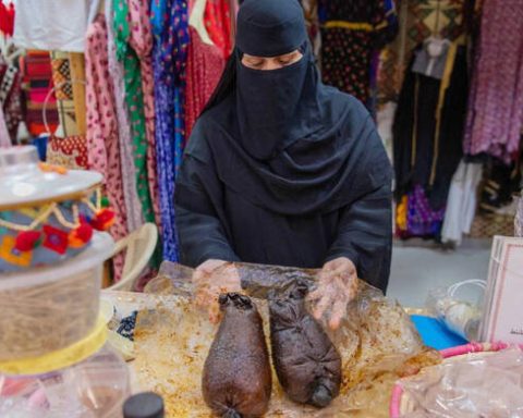 Arar’s Popular Market A Living Space Showcasing Traditional Crafts and Local Architectural Identity