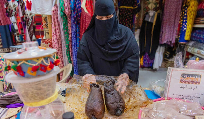 Arar’s Popular Market A Living Space Showcasing Traditional Crafts and Local Architectural Identity