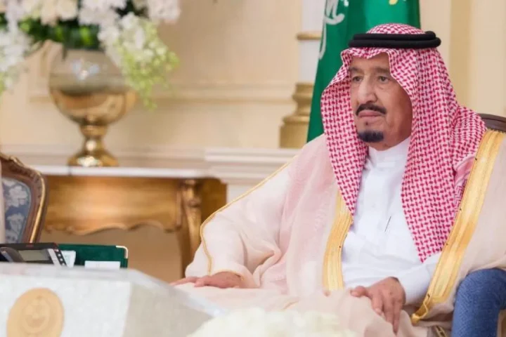 King Salman Issues Sweeping Royal Decrees in Major Government Reshuffle