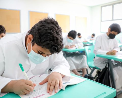 What Saudi Parents Need to Know About School During Ramadan 2026