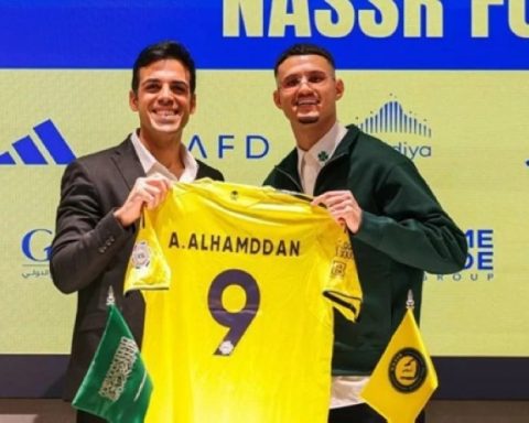 Number 9 Controversy: Abdullah Al-Hamdan Caught in Crossfire Between Al-Nassr and Al-Hilal