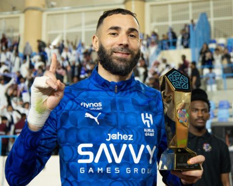 Benzema Brace Powers Al Hilal to 4-0 Rout as Al Ahli Win Sea Derby in Thrilling Saudi Pro League Night