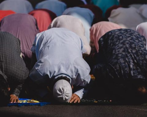 Eid Al-Fitr Falls on Friday This Year — The Rare Convergence and What It Means for Saudi Arabia