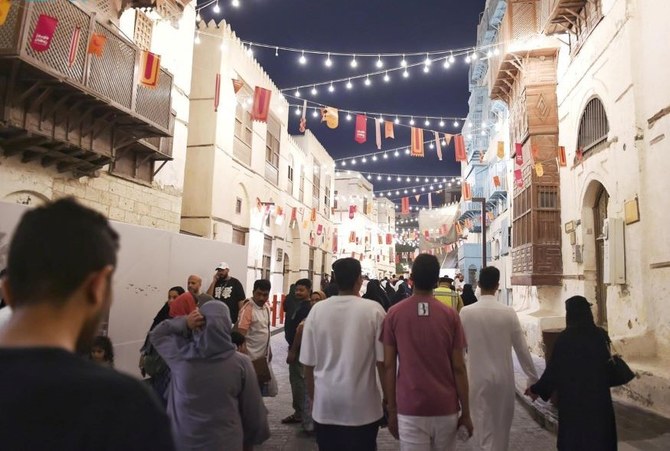 How Saudi Arabia's Night-Time Economy Comes Alive During Ramadan