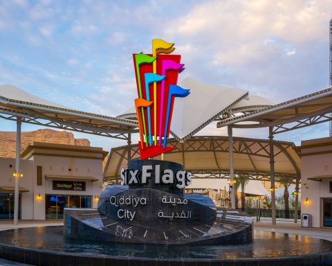 Qiddiya Presses Forward as Six Flags Completes Opening Months and Formula 1 Circuit Targets 2027 Debut