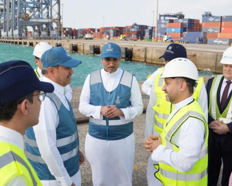 Saudi Arabia Opens Logistics Corridors to Manage Diverted Container Traffic