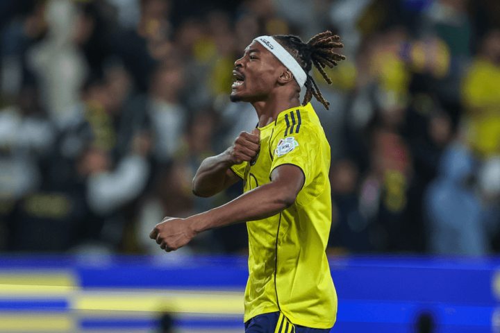 Simakan's Stoppage-Time Winner Lifts Al Nassr Past NEOM as Winning Streak Reaches 11