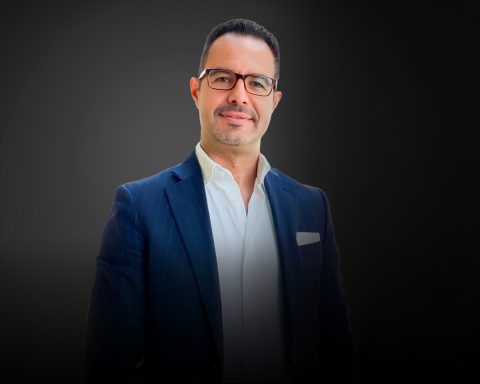 Karim Makhlouf Redefines Aviation Tourism in the Middle East