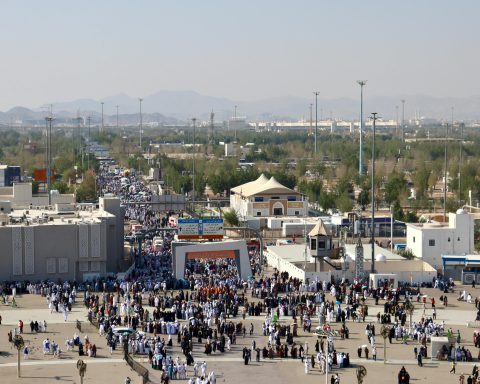 6 Categories Allowed Entry to Makkah via Absher Permits During Hajj Season