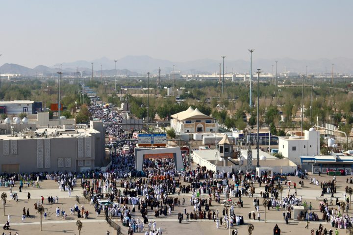 6 Categories Allowed Entry to Makkah via Absher Permits During Hajj Season