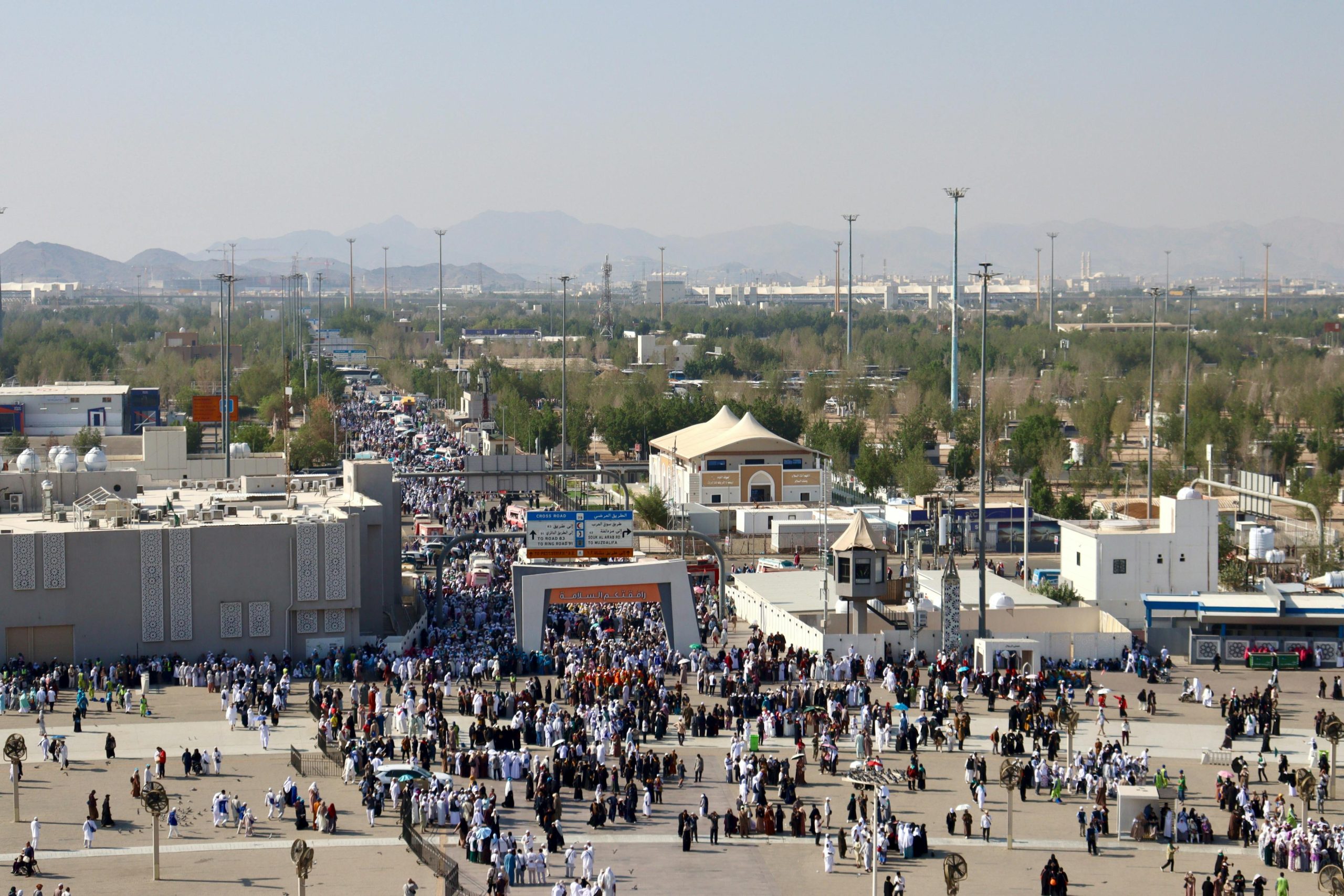 6 Categories Allowed Entry to Makkah via Absher Permits During Hajj Season
