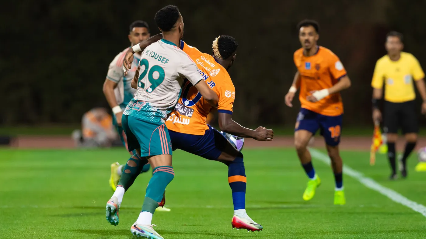 Al Ahli Drop Points in Title Race After Fayha Stalemate, Eyes Turn to ACL Elite