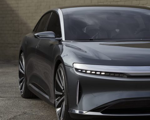 Lucid Air Leads Saudi Arabia's Electric Vehicle Market as AMP-2 Manufacturing Plant Reaches Full Operations