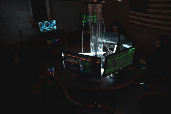 Older AI Model “Opus” Demonstrates Ability to Exploit Chrome Vulnerability at Low Cost