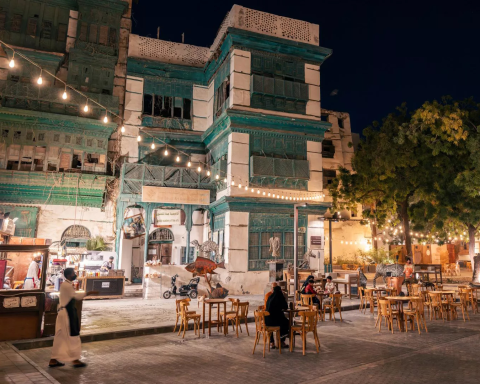 Saudi Arabia Draws 120 Million Visitors as Global Investors Flock to Kingdom's Booming Tourism Sector