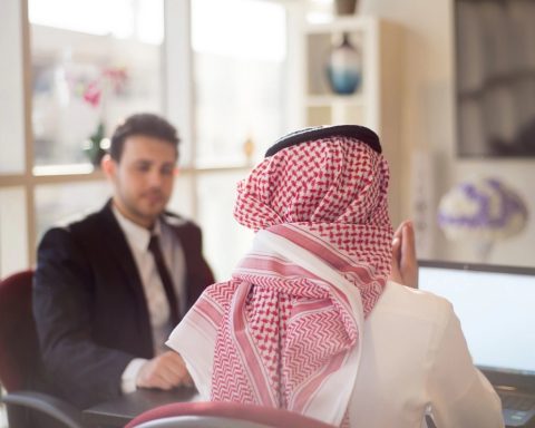 Saudi Arabia Expands Saudization Program to Include 69 New Administrative Roles