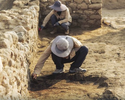 Saudi Arabia Uncovers Ancient Marketplace, Mosque and Song Dynasty Pottery at Al-Serrain