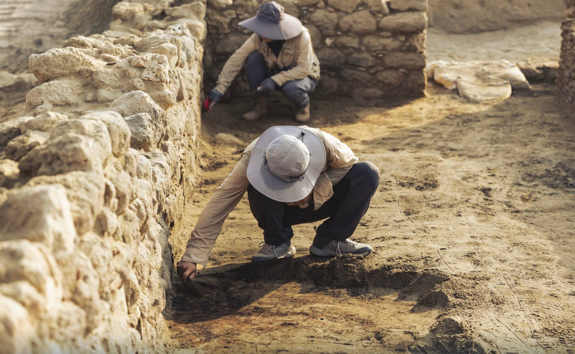 Saudi Arabia Uncovers Ancient Marketplace, Mosque and Song Dynasty Pottery at Al-Serrain