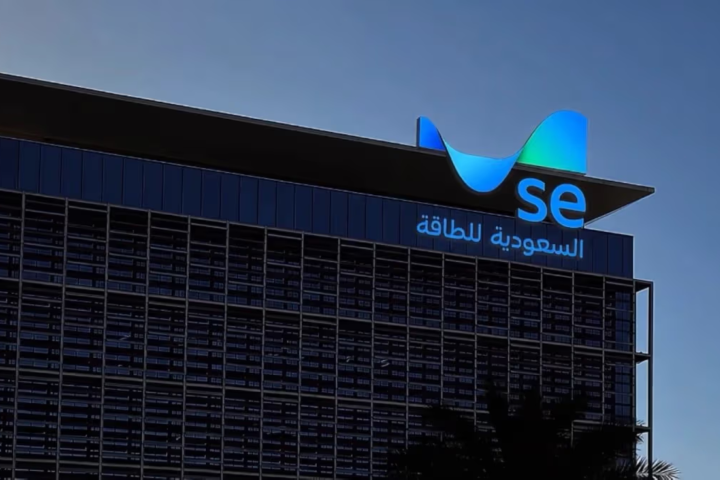 Saudi Electricity Company Mobilises Rapidly as Winds Down Poles in Qassim — No Injuries Reported