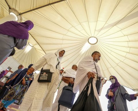 Jeddah Airport Receives First Group of Syrian Pilgrims for Hajj Season