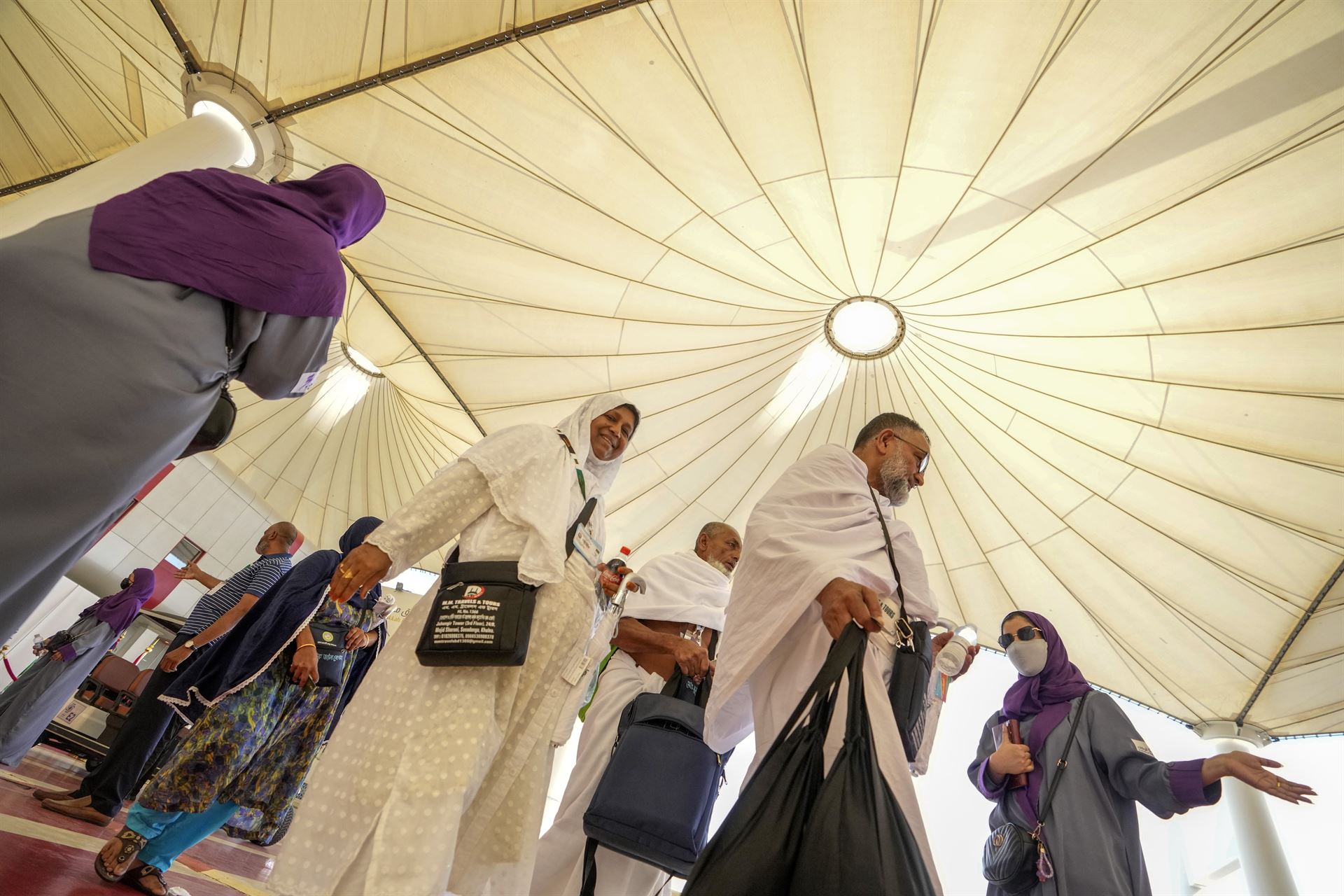 Jeddah Airport Receives First Group of Syrian Pilgrims for Hajj Season