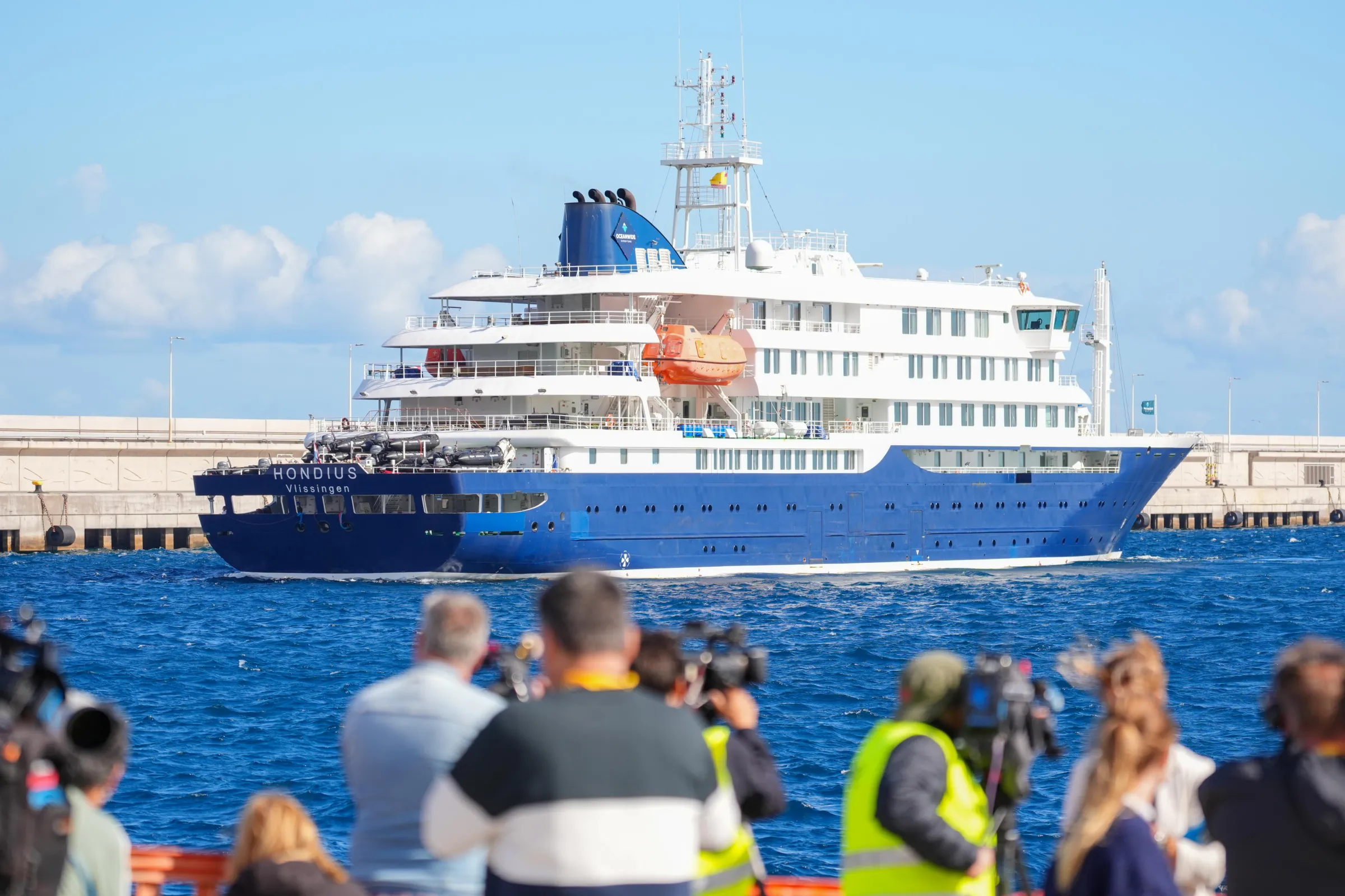 Virus-Infected Cruise Ship Arrives in Rotterdam Under Strict Health Measures