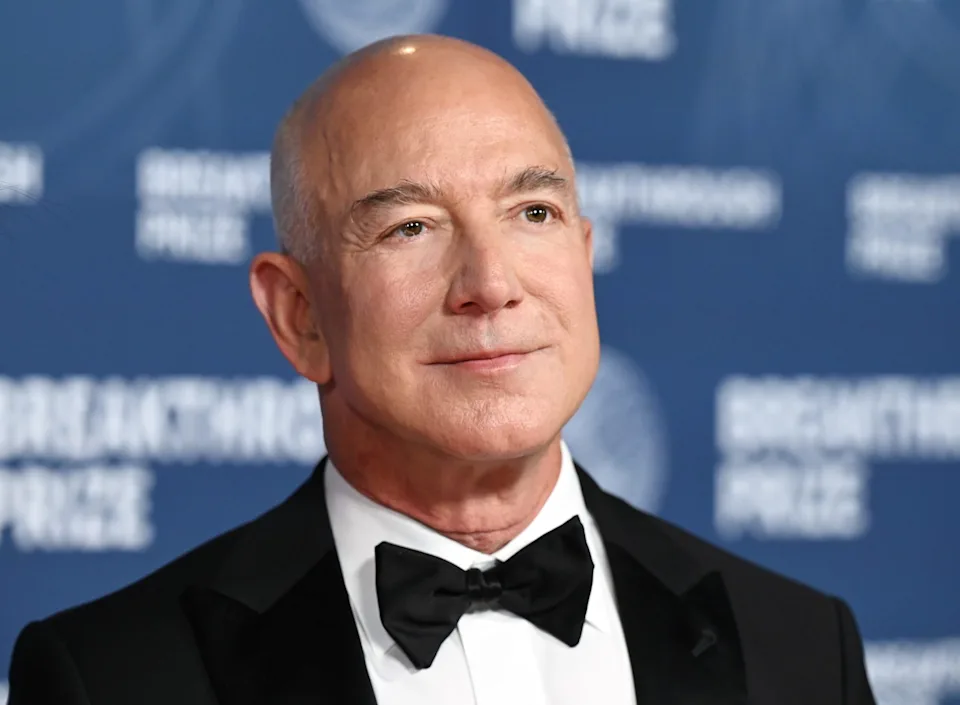 Jeff Bezos Net Worth, Biography, Age, Companies, and Career Journey