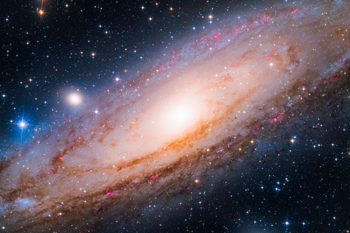 Milky Way Lights Up Northern Borders Skies During Peak Summer Viewing Season