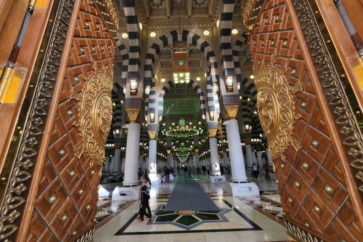 Prophet’s Mosque Enhances Cooling System with 117,000 Square Meters of White Thassos Marble