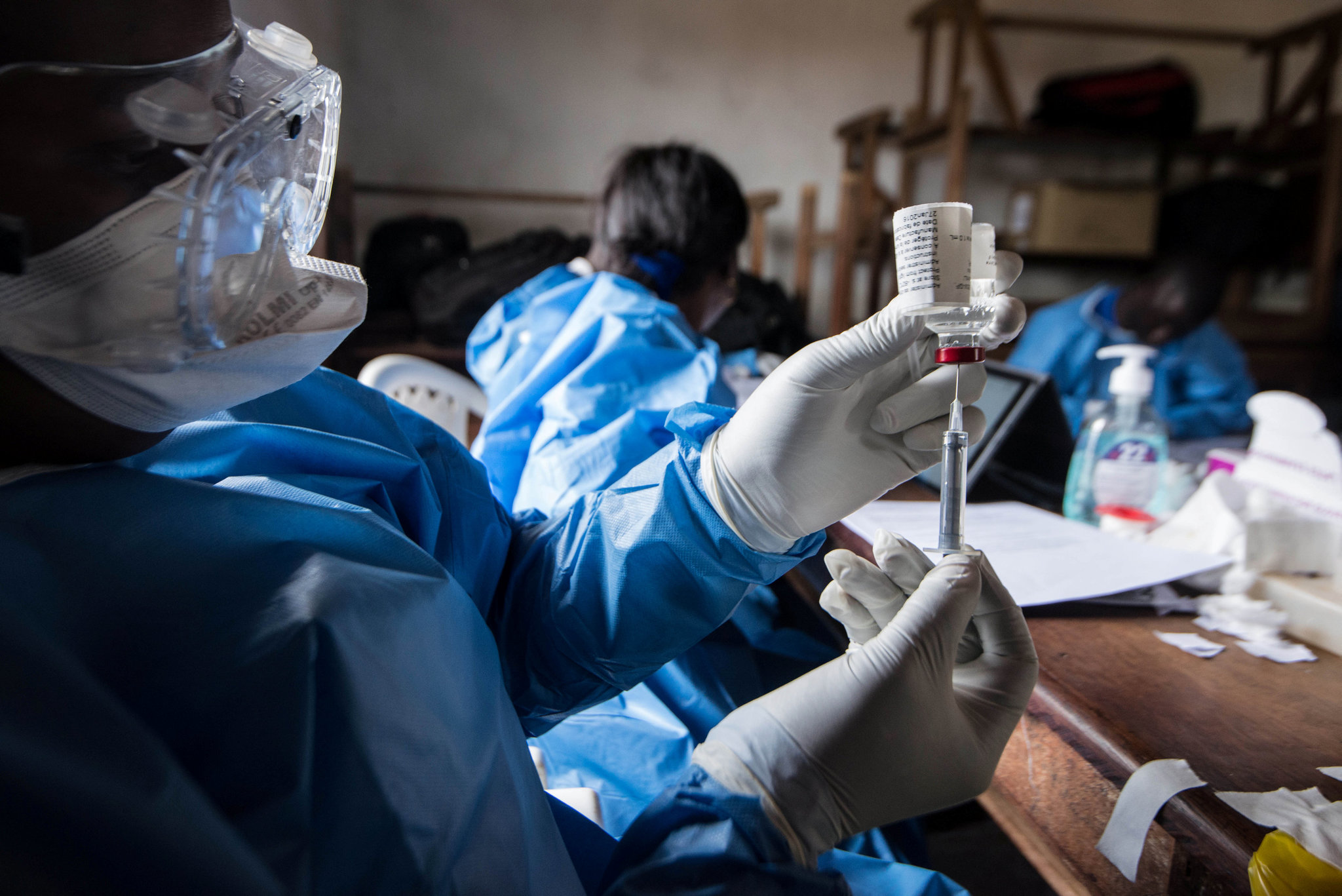 Proposed US Ebola Treatment Policy Sparks Medical and Ethical Debate