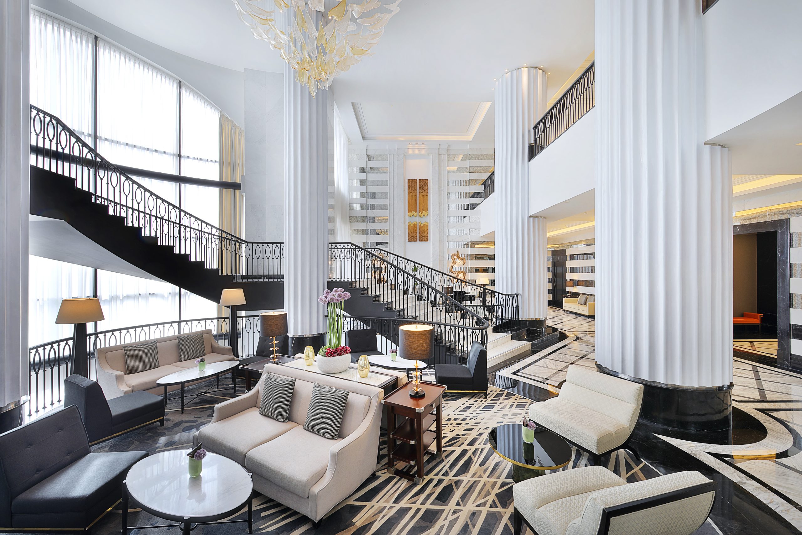 The Tea Lounge At St. Regis Amman Provides A Sophisticated Gathering Space With Graceful Architectural Details, Natural Light, And An Atmosphere Ideal For Afternoon Tea And Meaningful Conversations