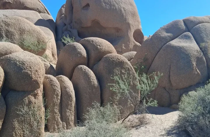 Skull Rock in Jazan A Remarkable Geological Formation Shaped by Nature Over Thousands of Years