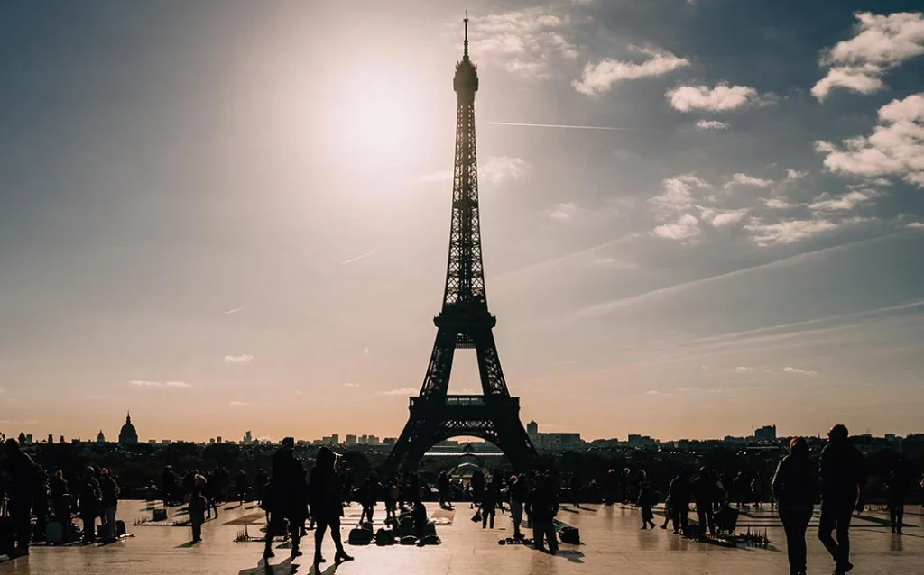 From Riyadh to Paris and Back Why Saudi Travelers Keep Returning to France