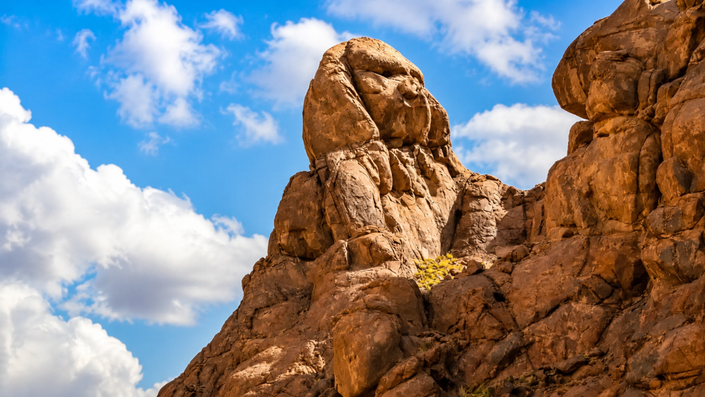 Hail's Sphinx Mountain Amazes Visitors with Human-Like Rock Formation