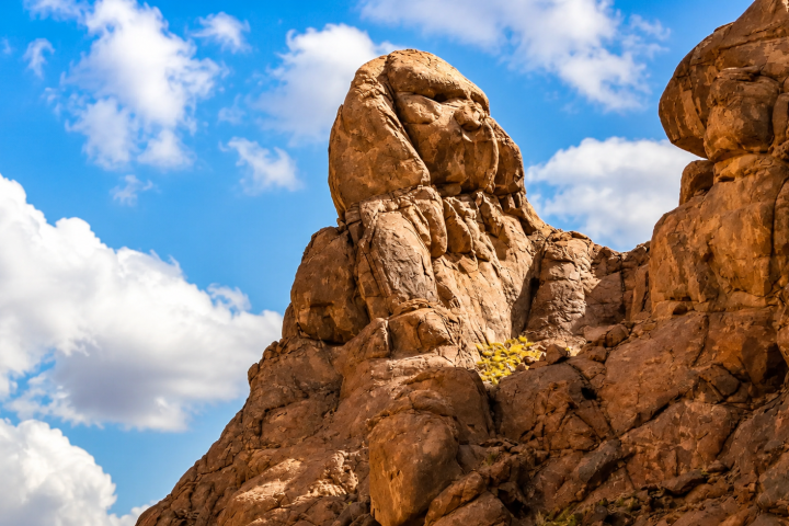Hail's Sphinx Mountain Amazes Visitors with Human-Like Rock Formation