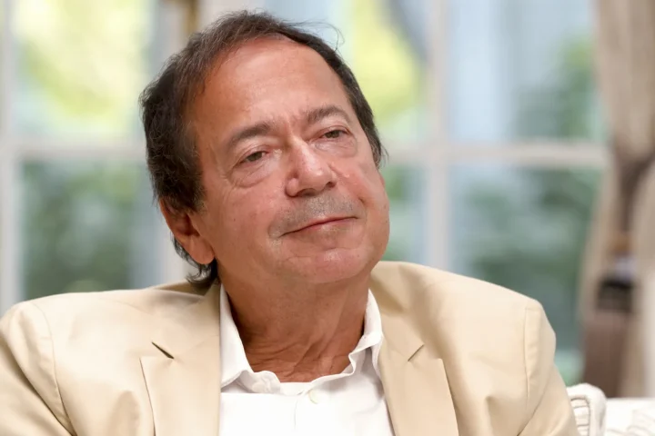 John Paulson How He Bet Against the U.S. Housing Market and Turned the Financial Crisis into a Billion-Dollar Fortune