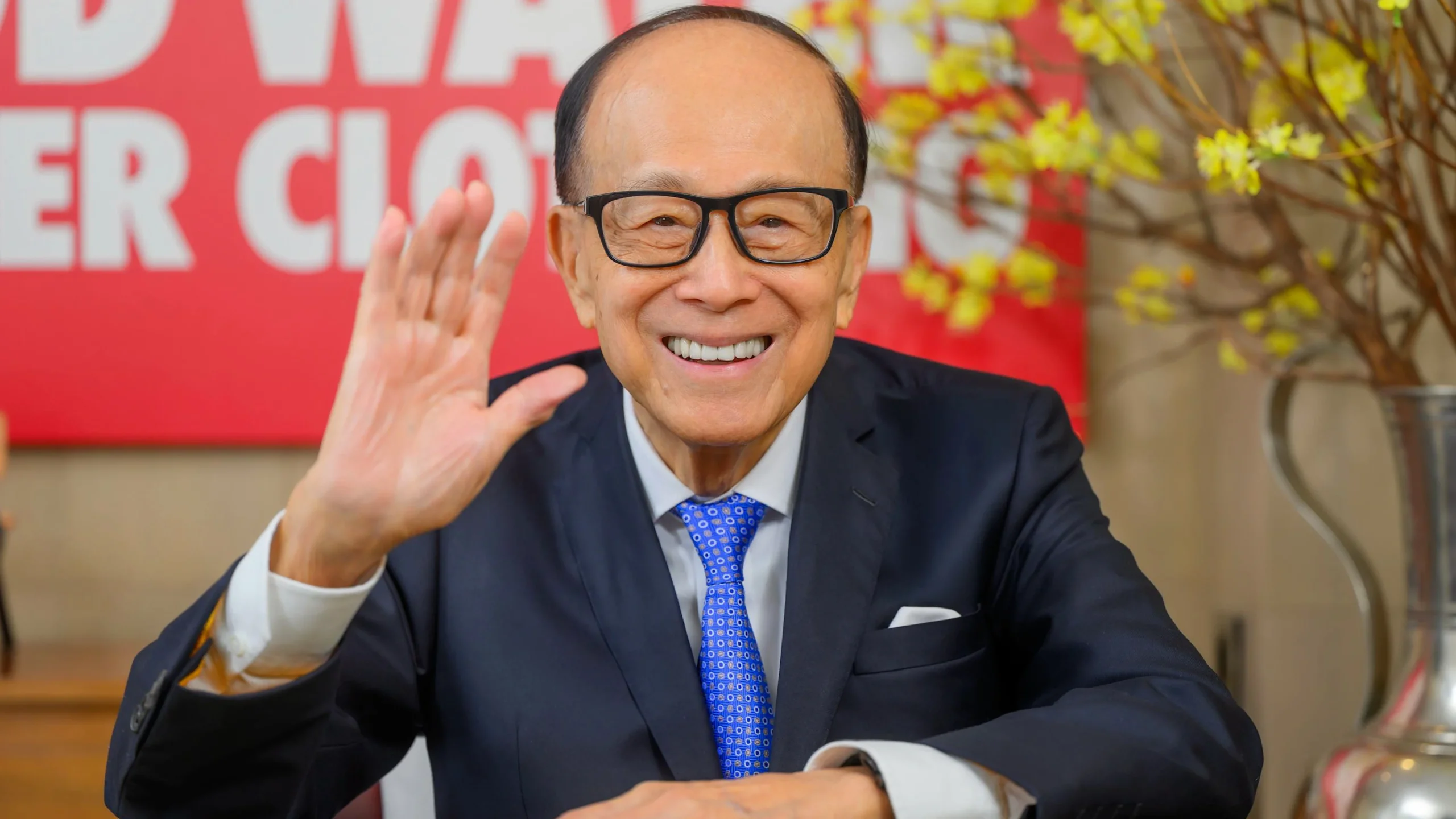 Li Ka-shing How Asia's Superman Built One of the World's Greatest Business Empires