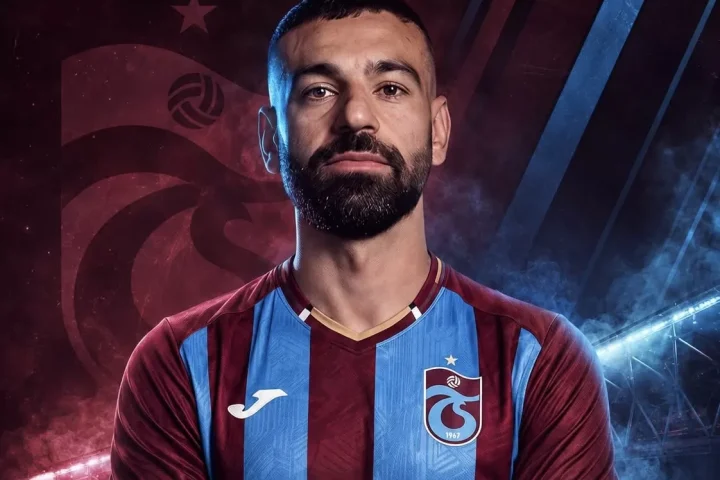 Mohamed Salah Receives Hero's Welcome in Türkiye Ahead of Trabzonspor Move